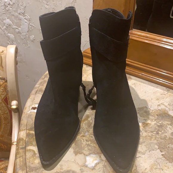 Sam Edelman Leonia Pointy Toe Ankle Boots New - Picture 2 of 2